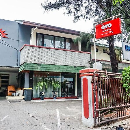 ג'קרטה Oyo 108 Hotel Surya מראה חיצוני תמונה