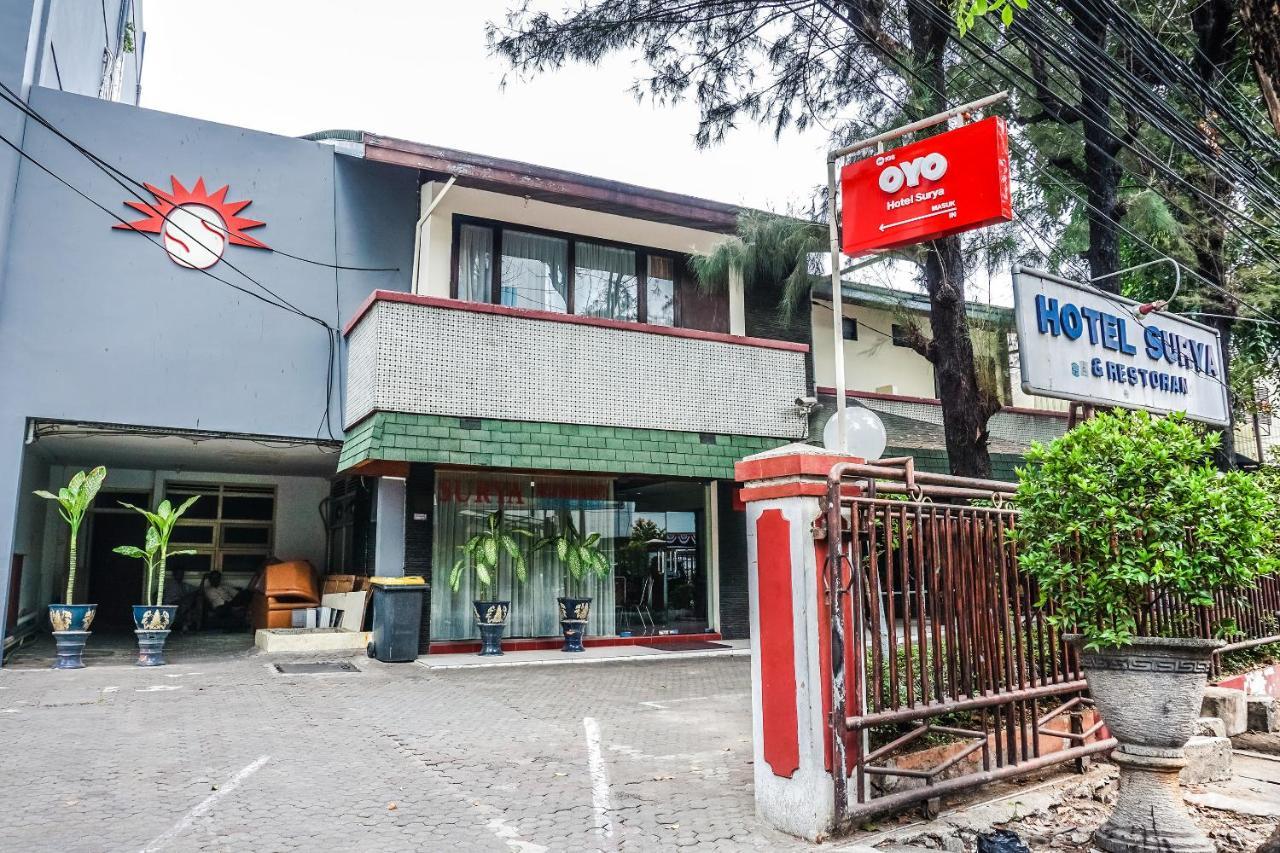 ג'קרטה Oyo 108 Hotel Surya מראה חיצוני תמונה