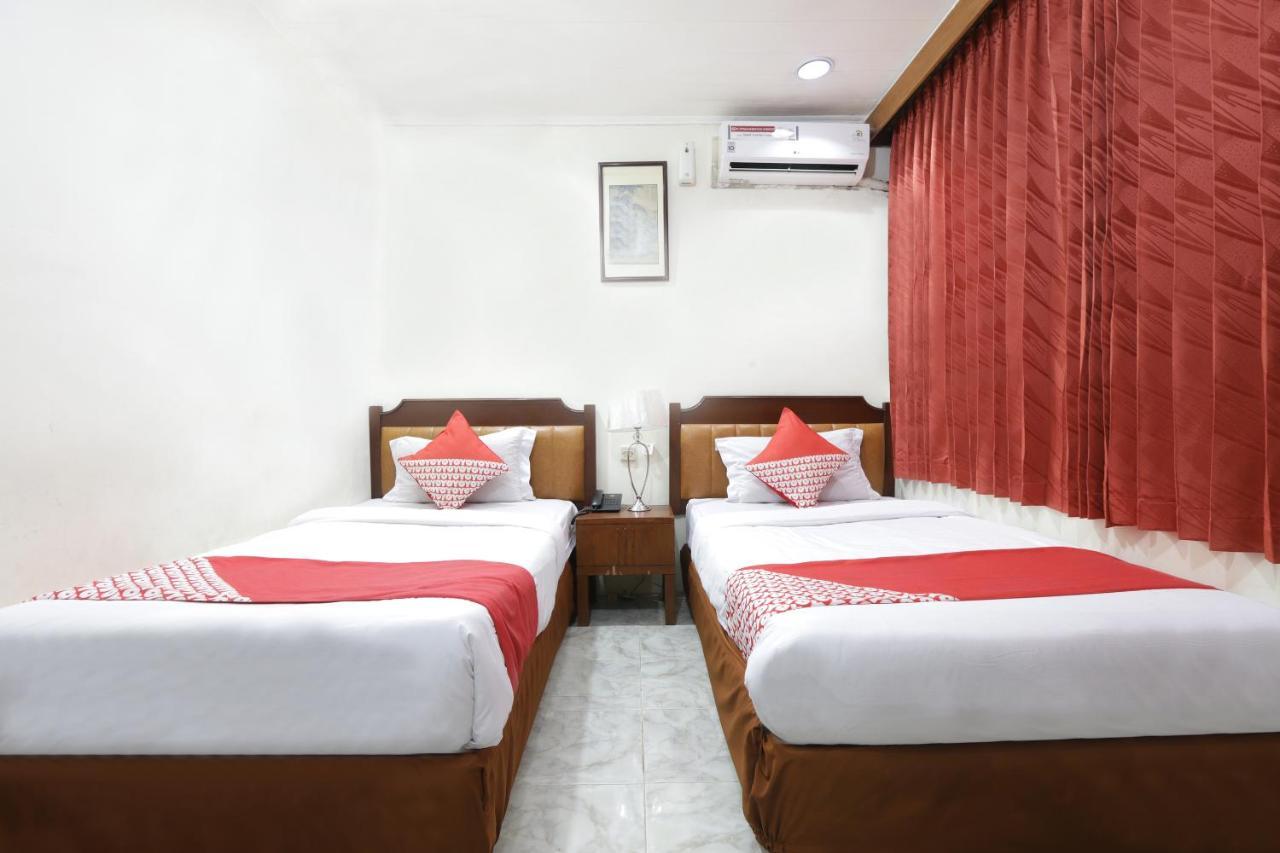 ג'קרטה Oyo 108 Hotel Surya מראה חיצוני תמונה
