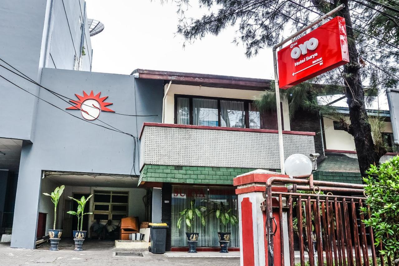 ג'קרטה Oyo 108 Hotel Surya מראה חיצוני תמונה