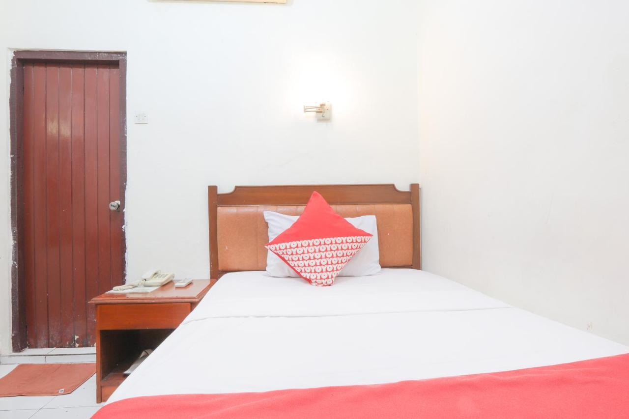 ג'קרטה Oyo 108 Hotel Surya מראה חיצוני תמונה
