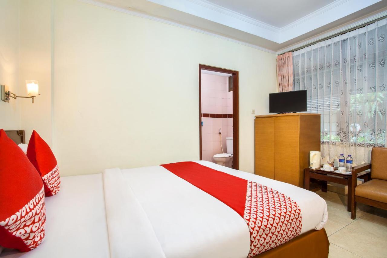 ג'קרטה Oyo 108 Hotel Surya מראה חיצוני תמונה