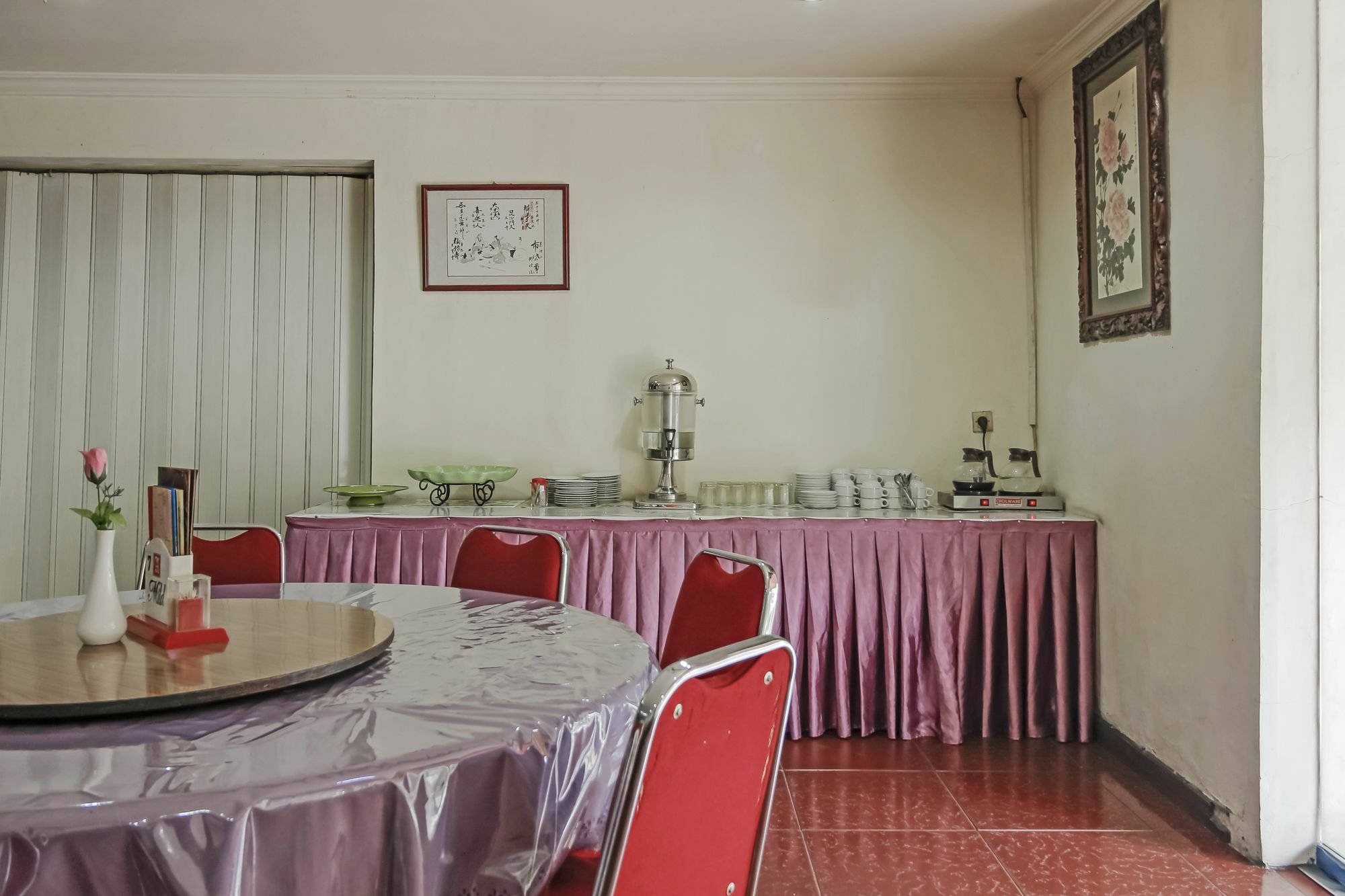 ג'קרטה Oyo 108 Hotel Surya מראה חיצוני תמונה
