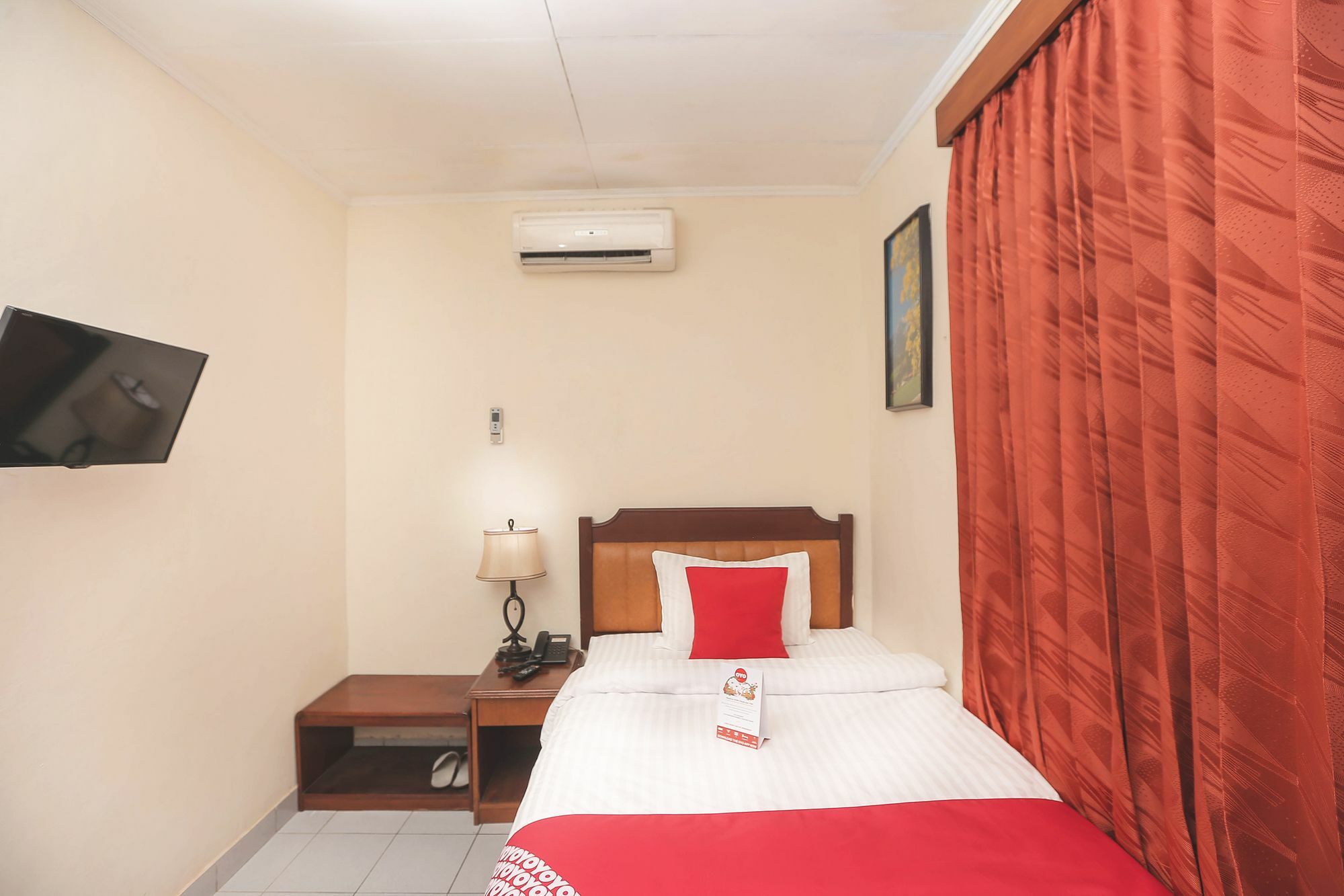ג'קרטה Oyo 108 Hotel Surya מראה חיצוני תמונה