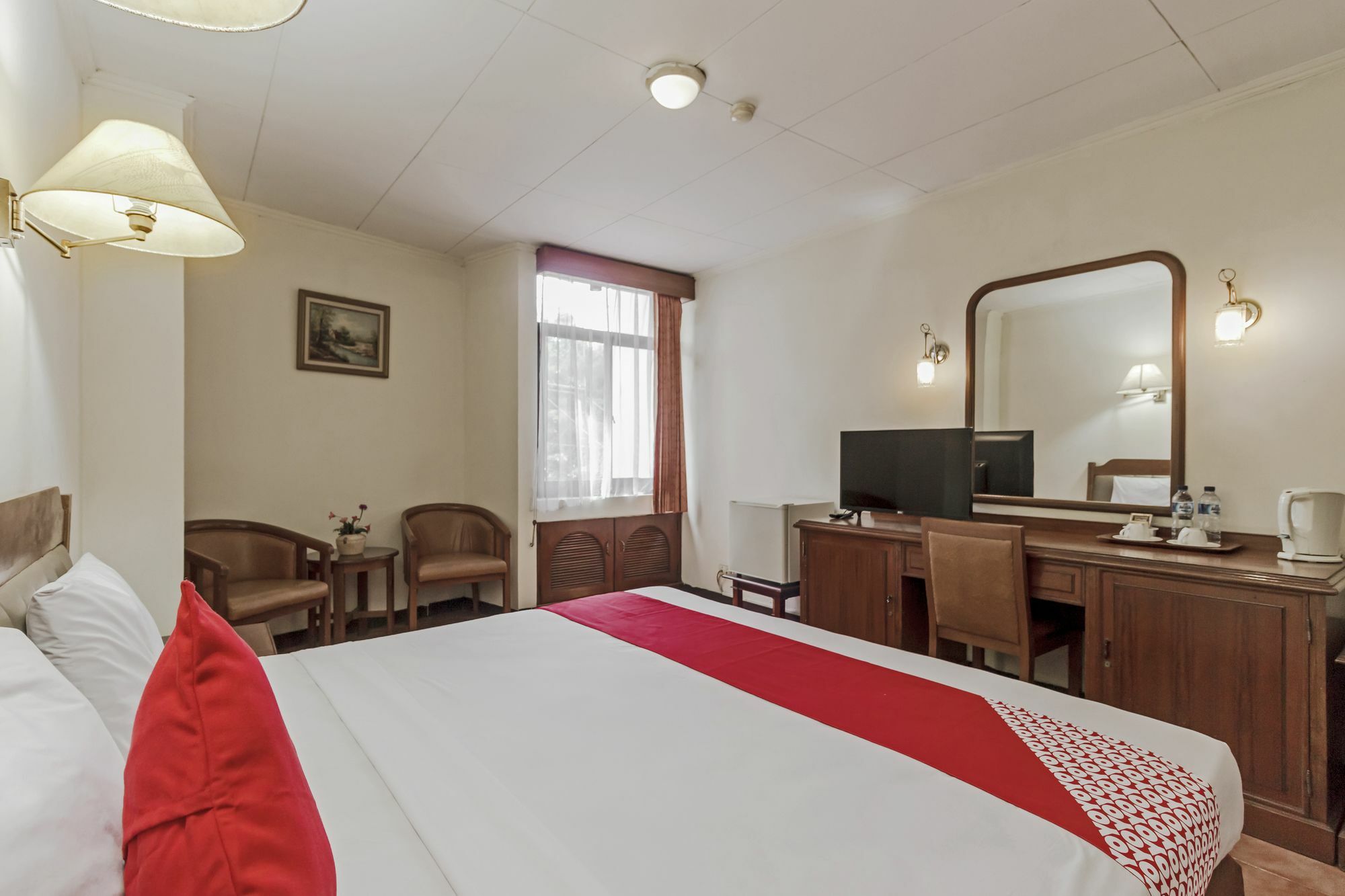 ג'קרטה Oyo 108 Hotel Surya מראה חיצוני תמונה