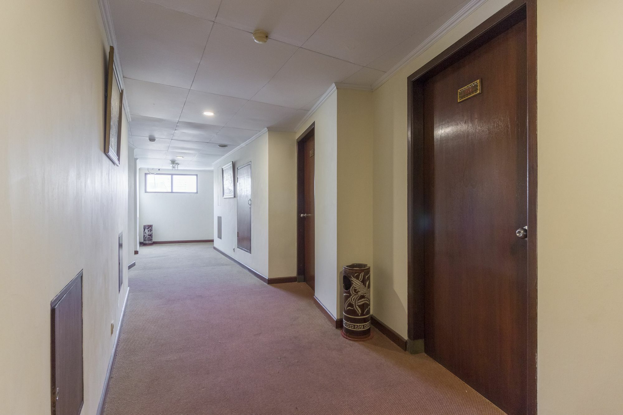 ג'קרטה Oyo 108 Hotel Surya מראה חיצוני תמונה