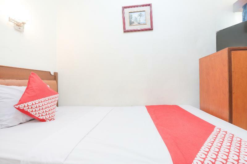 ג'קרטה Oyo 108 Hotel Surya מראה חיצוני תמונה